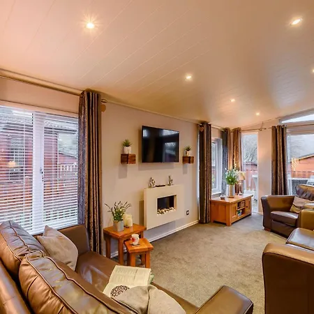 3 Bed In Windermere 90476